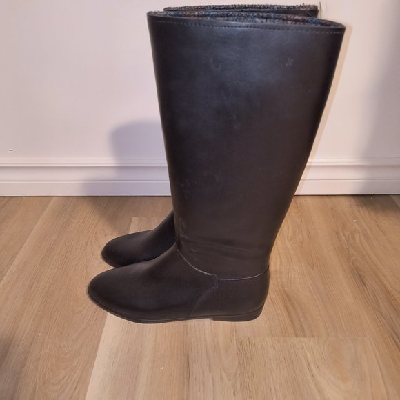 Weather Guard Boots - Picture 2 of 4